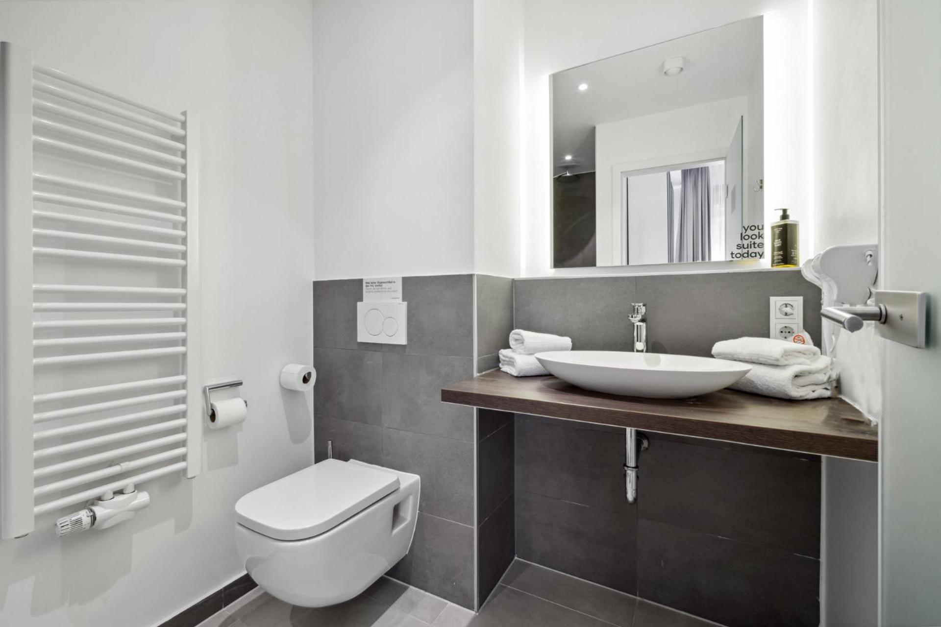Limehome Munich Fritz-Erler Str ภายนอก รูปภาพ