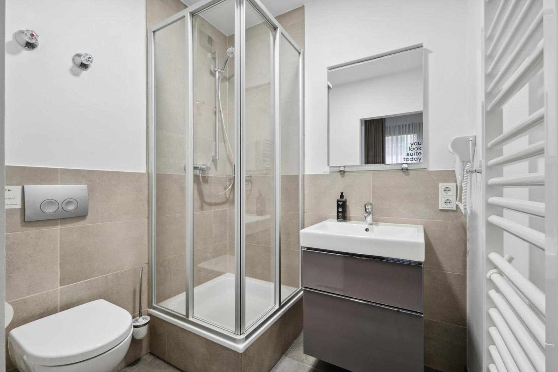 Limehome Munich Fritz-Erler Str ภายนอก รูปภาพ
